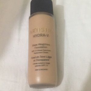 Artistry hydra v foundation SOLD
